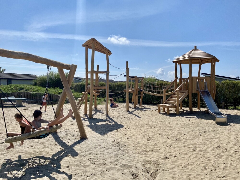 Speeltuin / strandje 